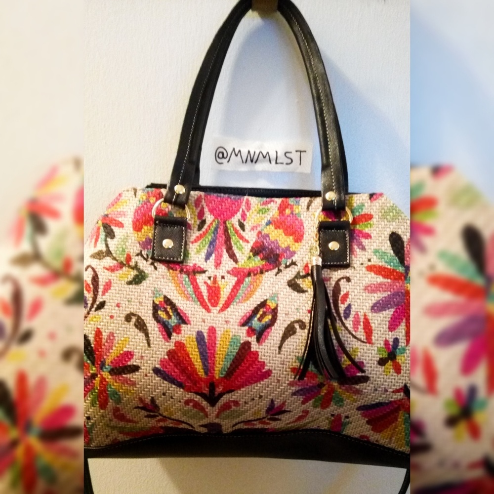 Black artesanal bag
